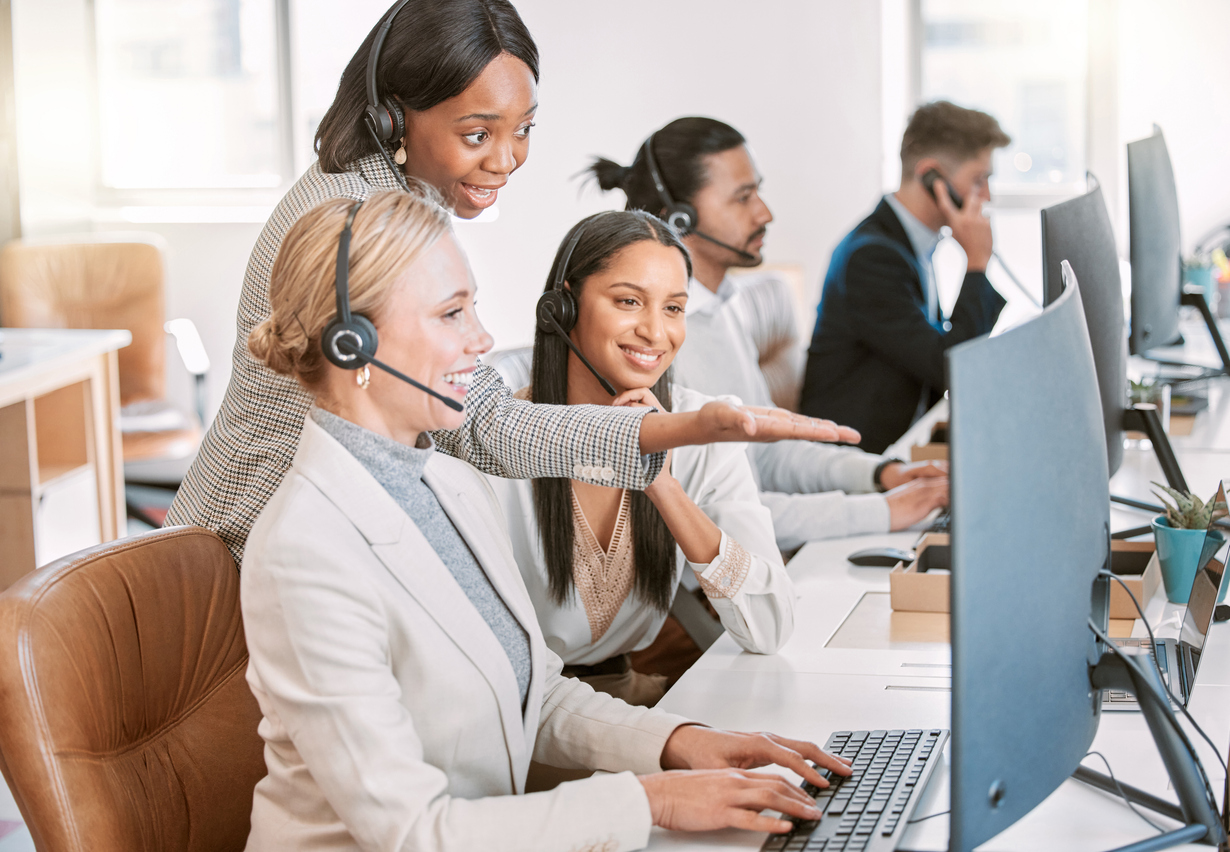 Omnichannel call centers can help you meet customer needs from a variety of communication channels at the same time.